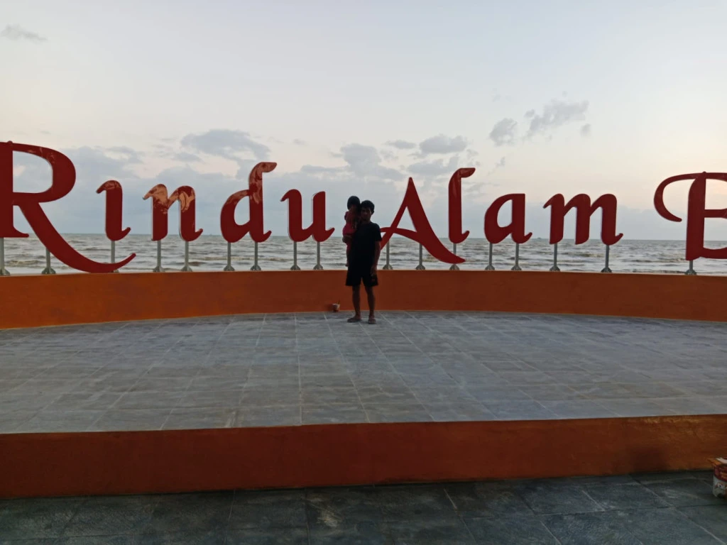 Pantai Rindu Alam by YC7NTK